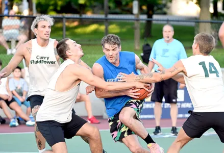 Lingenfelter’s athleticism sparks Curry to Lakemont title